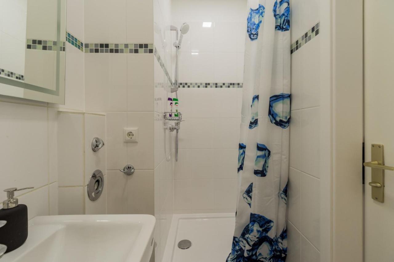 Big Fancy Apartments City Center Berlin Bagian luar foto