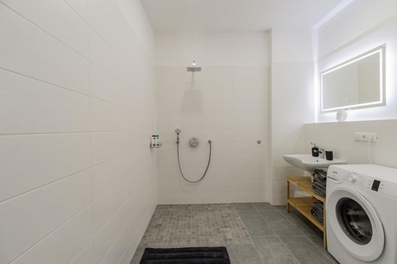 Big Fancy Apartments City Center Berlin Bagian luar foto